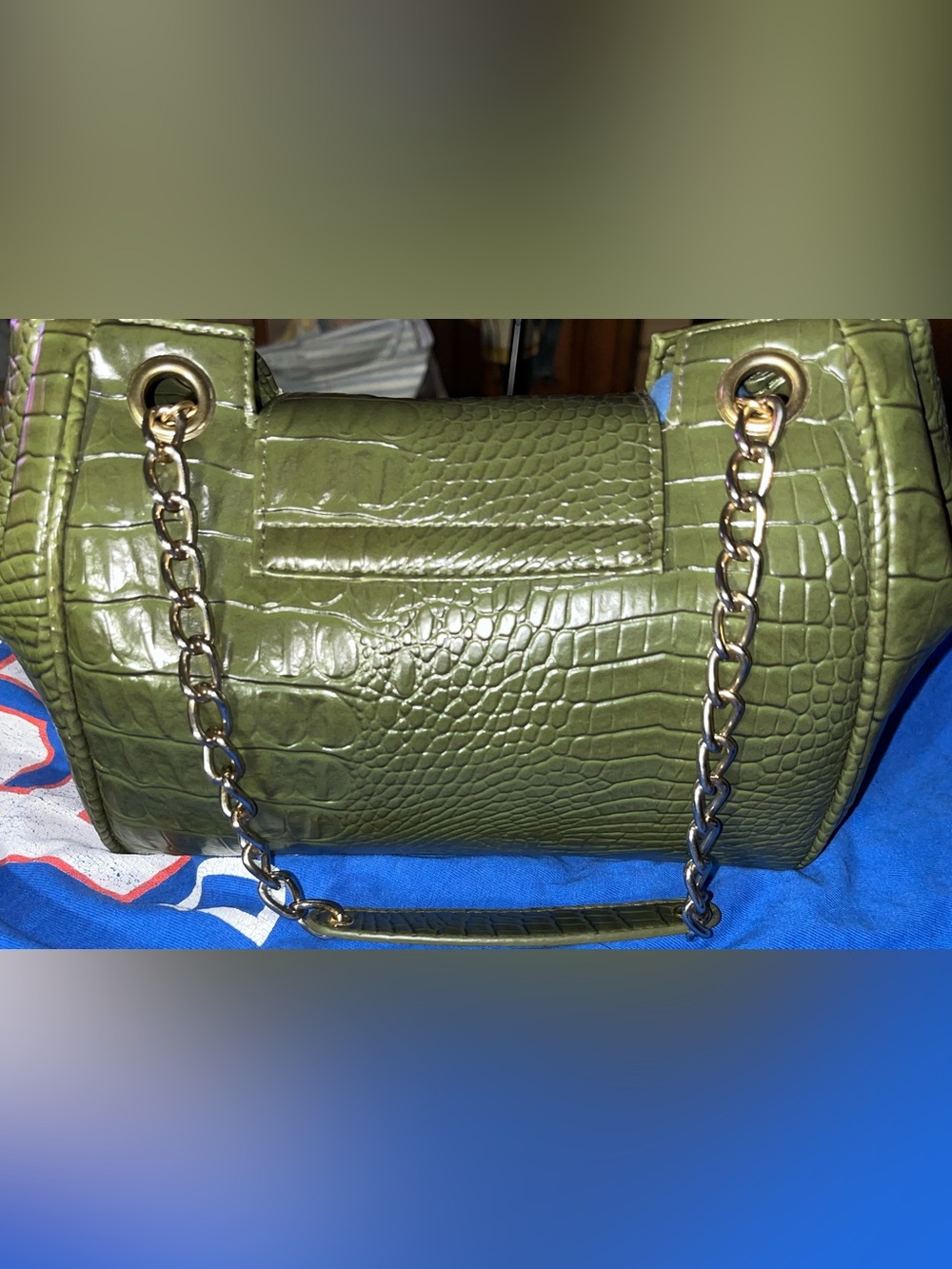 Isaac Mizrahi EUC Olive Green Croc-Embossed Shoulder Bag with Gold Hardware - Picture 2 of 6
